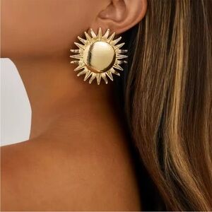 Luxe Gold Soleil Radiance Earrings